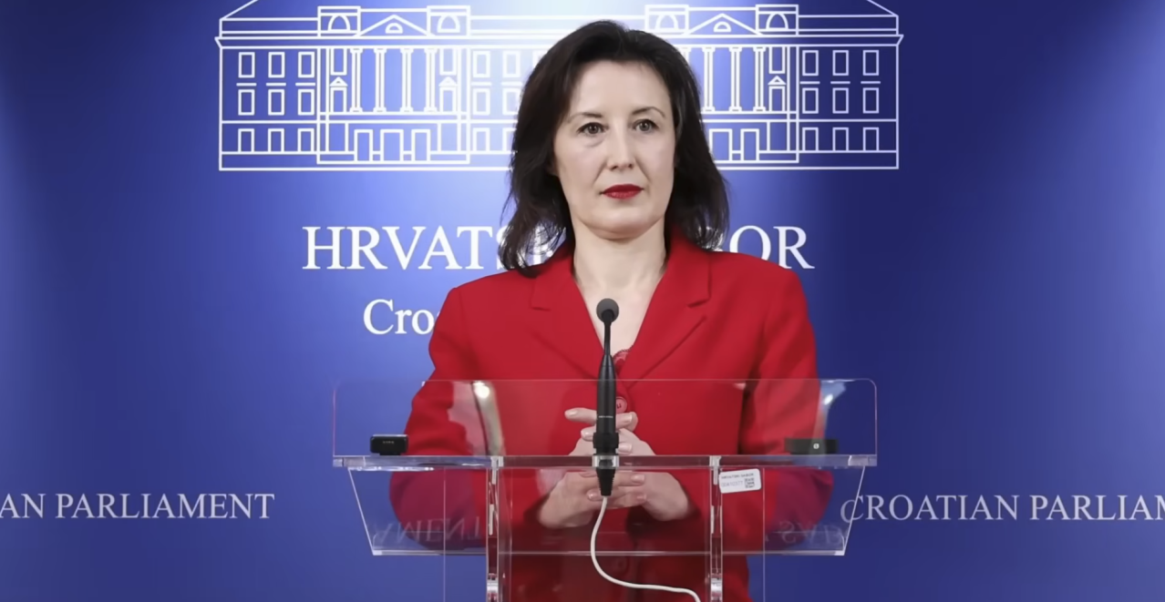 DALIJU OREŠKOVIĆ UDARILA STRUJA! Drama u parlamentu, svi skočili u pomoć (VIDEO)