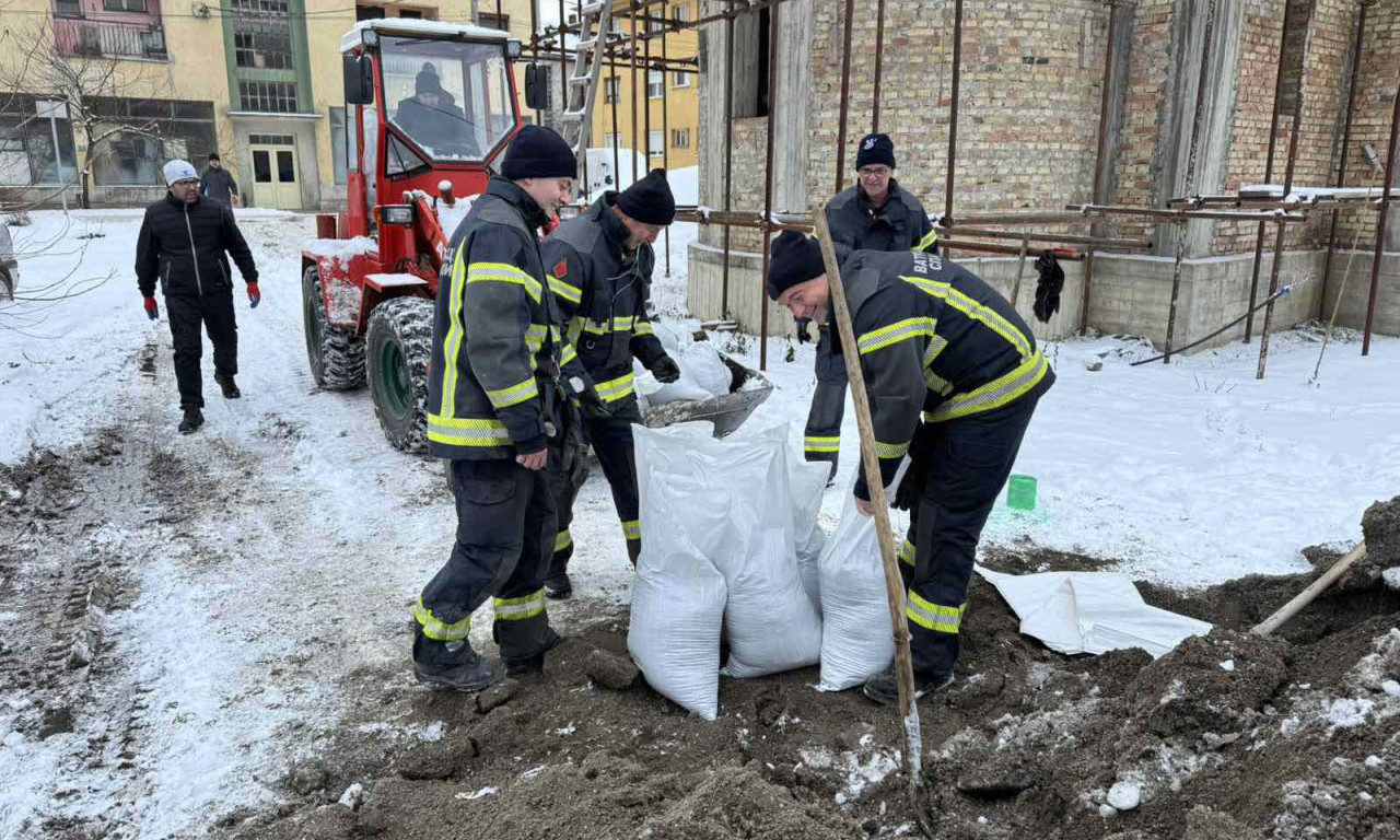 UKINUTA VANREDNA SITUACIJA U MAJDANPEKU: Opština dobila i novo terensko vozilo