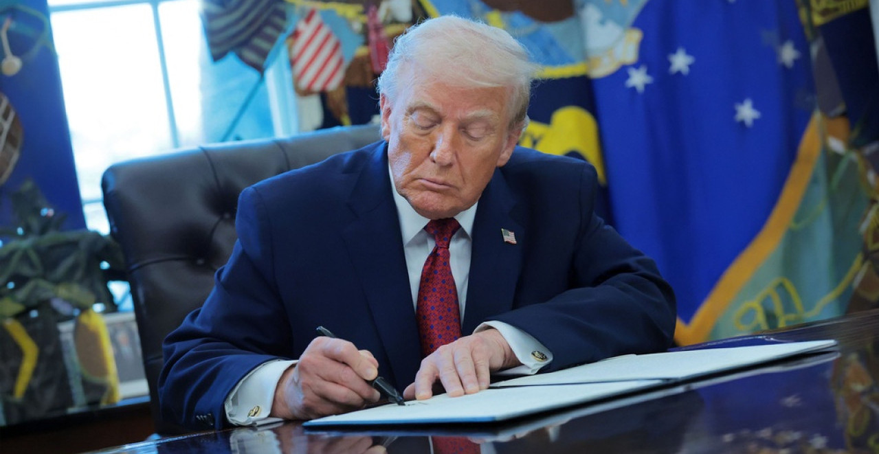 SVE ŠTO JE BAJDEN POTPISAO ROBOTSKOM REPLIKOM POTPISA VIŠE NEĆE VAŽITI! Tramp najavljuje radikalne promene za autopen