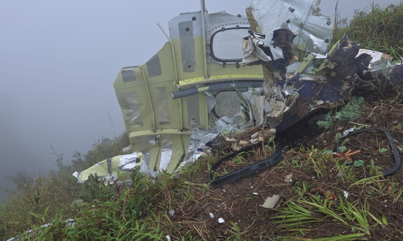PRONAĐENO TELO NAKON PADA AVIONA Stigle najcrnje vesti iz Indonezije! Pogledajte slike sa terena (FOTO)