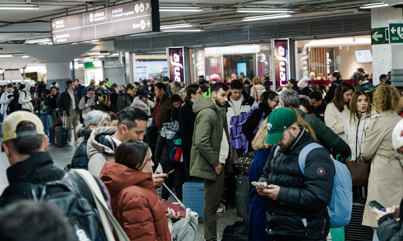 SABLASNE SCENE U ŠPANIJI Kako je došlo do sudara dva voza na renoviranoj pruzi, najmanje 39 mrtvih (FOTO+VIDEO)
