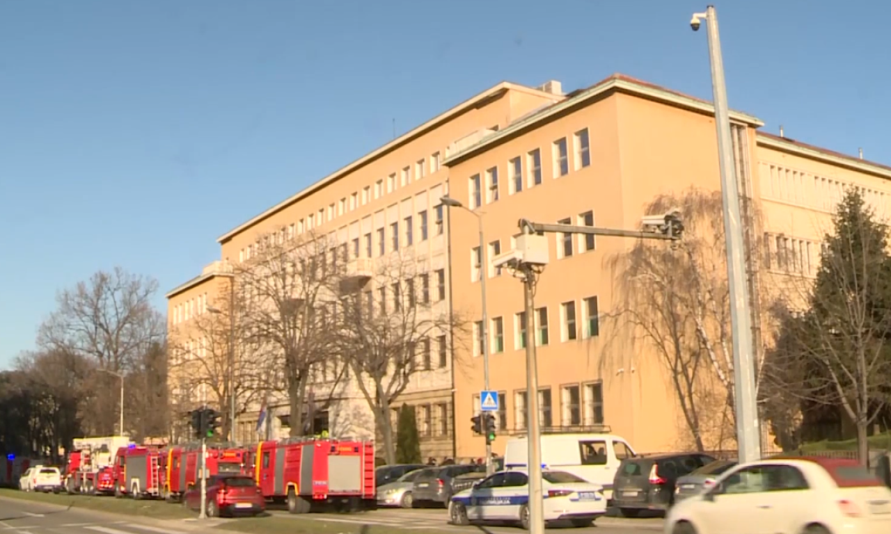 EKSKLUZIVNI SNIMCI POŽARA UNUTAR SUDA! Evo kako je buktala vatra i zbog čega Mrdić optužuje tužioca Nenadića (VIDEO)