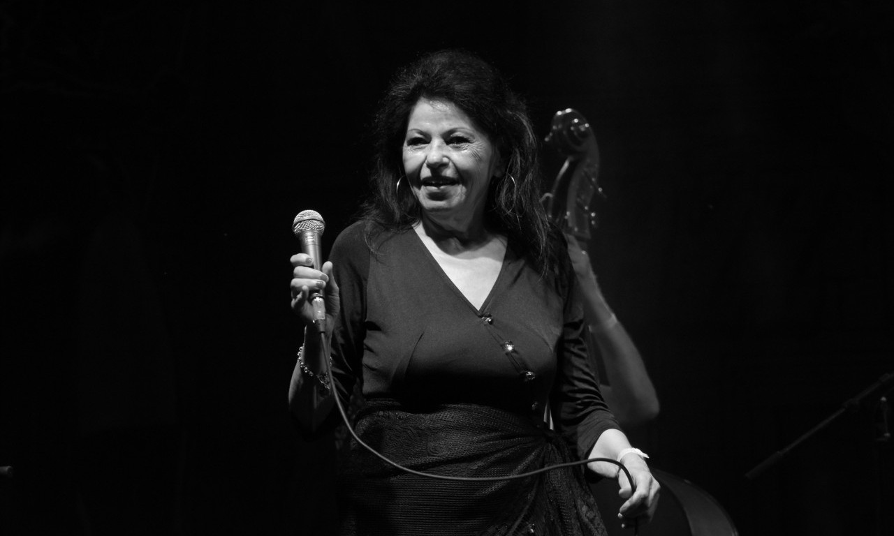 BETI ĐORĐEVIĆ NIJE DOČEKALA DA SE OBRADUJE! Pevačica 9 dana pre smrti dobila važnu vest