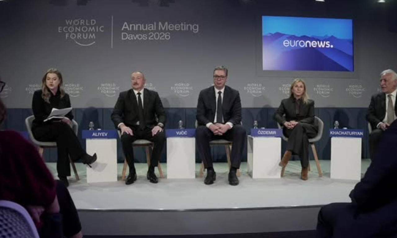 VUČIĆ SE OBRAĆA NA PANELU U DAVOSU: "Svedoci smo ogromnih promena u svetu" (VIDEO)