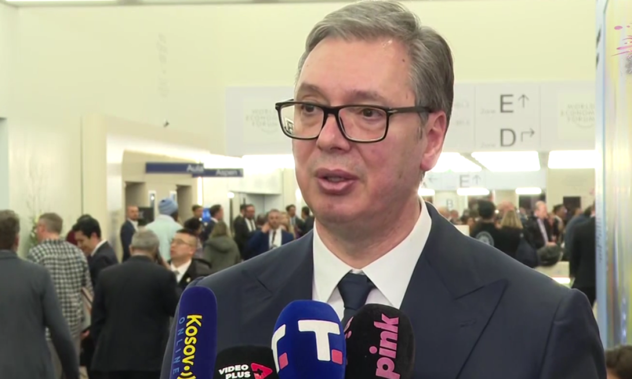 VUČIĆ SE OBRATIO NAKON GOVORA NA PANELU Objavio sjajne vesti za građane Srbije: "Potpisujemo ugovor" (VIDEO)