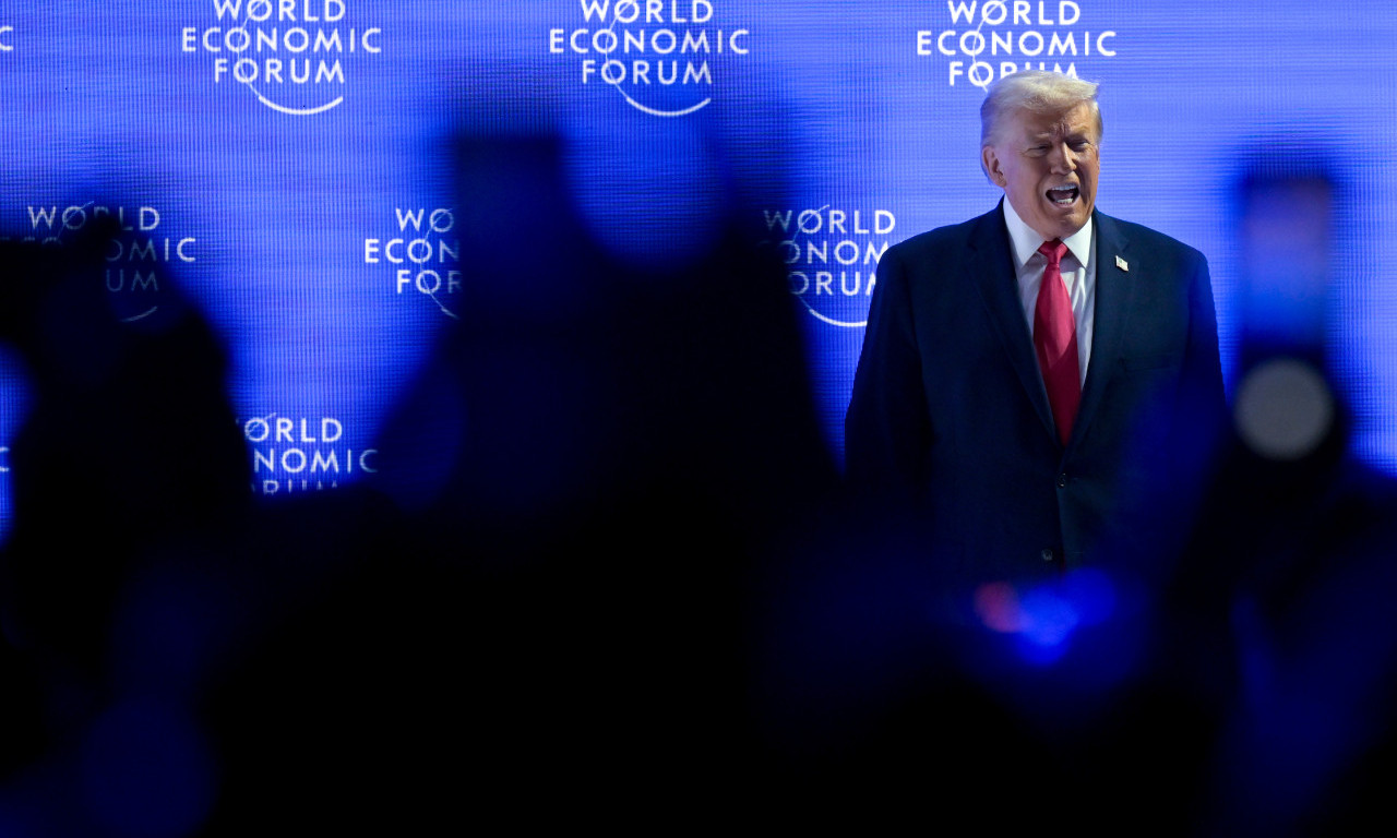 "VOLIM EVROPU, ALI GREŠI" Počeo Trampov govor u Davosu koji prati ceo svet!