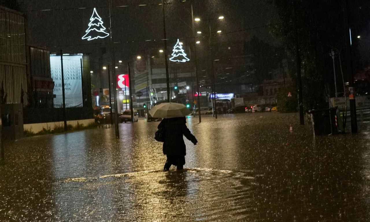 GRČKU POGODILA RAZORNA OLUJA Ima mrtvih u Atini, bujica nosi ljude i automobile (VIDEO/FOTO)