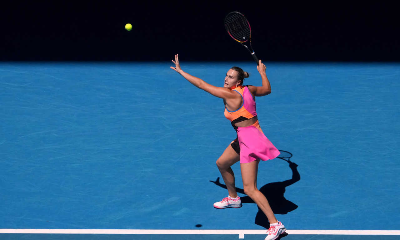 SABALENKA NEZAUSTAVLJIVA! Lako savladala Naomi Osaku za plasman u četvrtfinale!