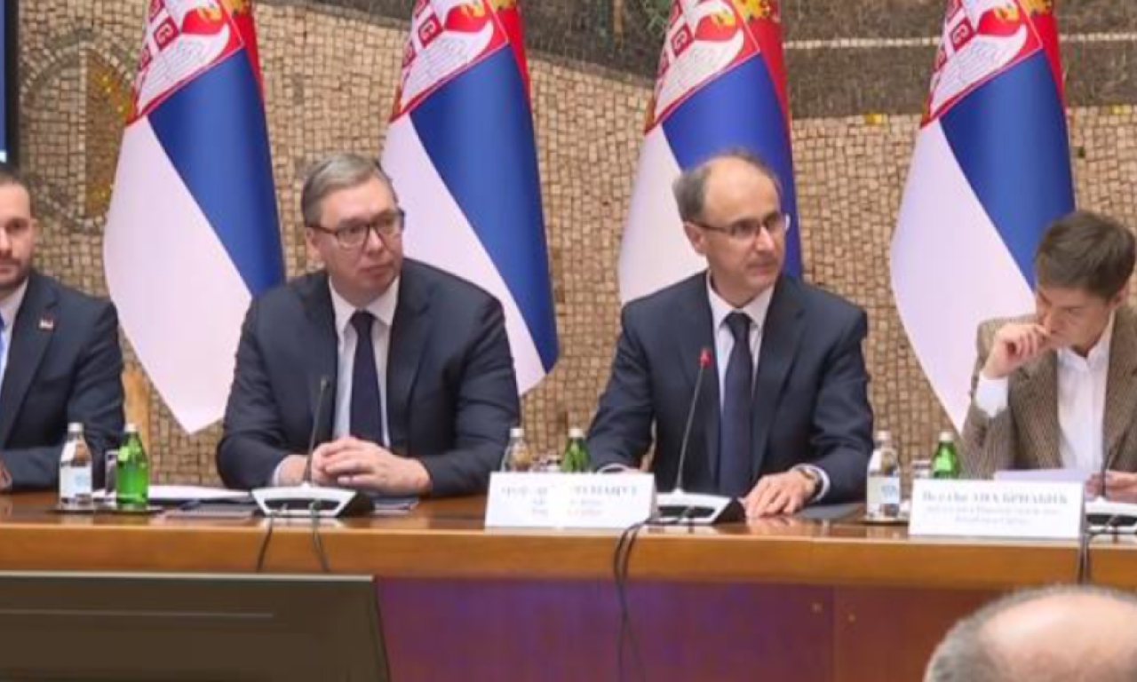 "STIŽE OPET HLADNO VREME, KO NE BUDE PRIPREMLJEN - BIĆE SMENJEN!" Vučić poručio ministrima na sednici Vlade da se spreme