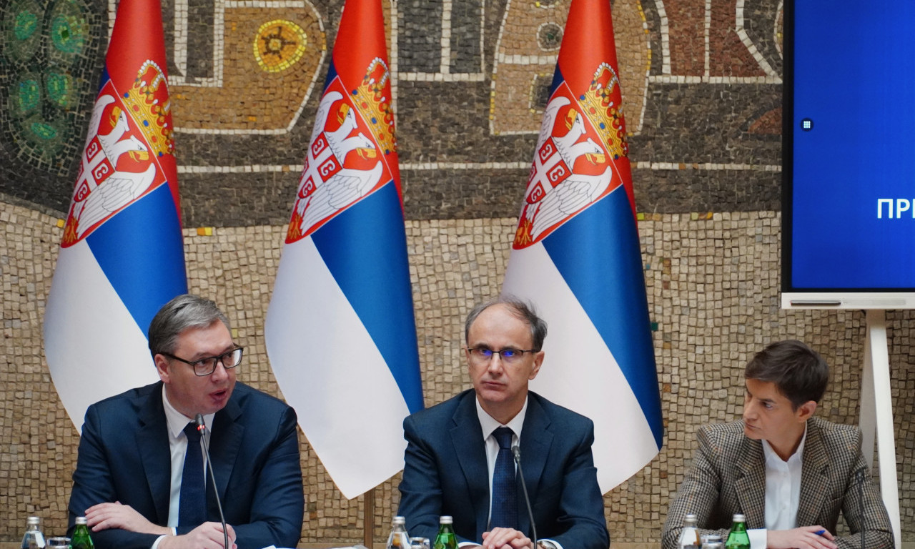 NAROD HOĆE REŠENJE PROBLEMA! Vučić nikad oštriji na sednici Vlade, evo šta je poručio ministrima (FOTO+VIDEO)