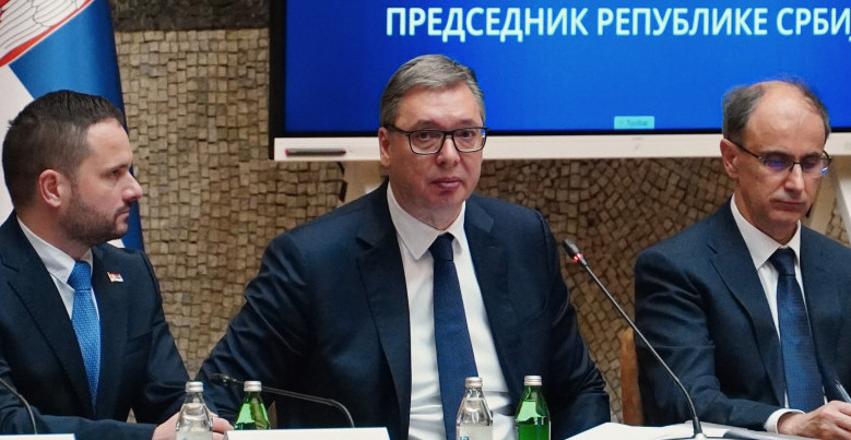 VUČIĆ IZNEO VAŽNE VESTI O LEGALIZACIJI OBJEKATA Predsednik traži hitne izmene zakona!
