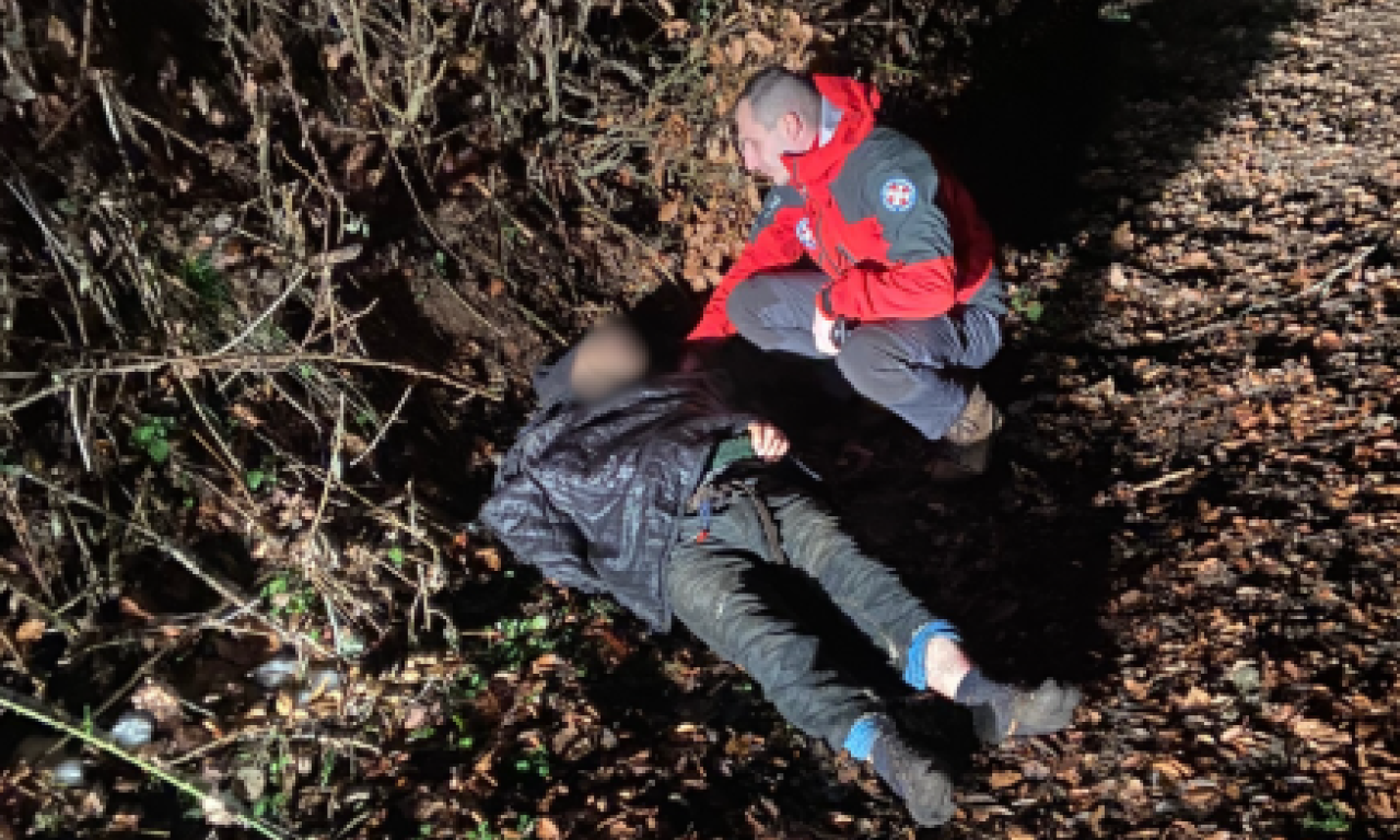 BORBA ZA ŽIVOT U SNEŽNOM PAKLU: Spasioci GSS-a pronašli promrzlu osobu u šumskim bespućima – jedan poziv je promenio sve!