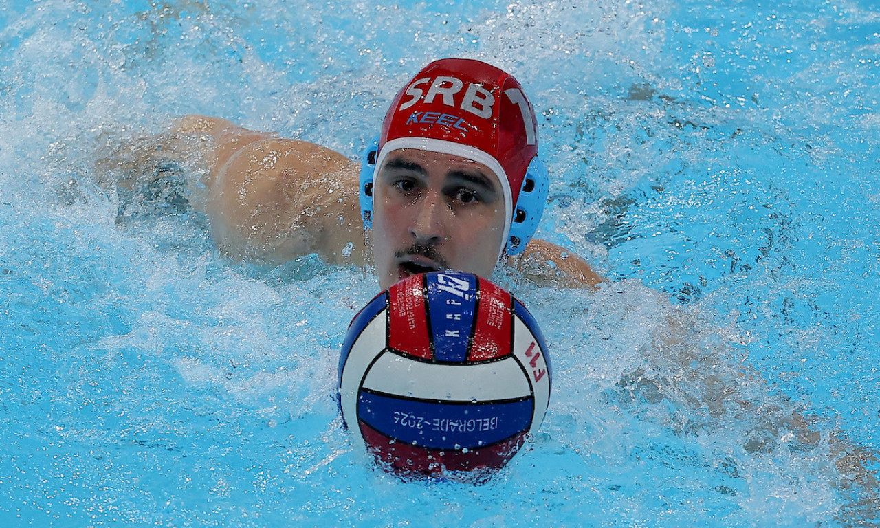 CELA SRBIJA PRIČA O MILANU GLUŠCU, A NIKO NIJE ZNAO KROZ ŠTA JE PROŠAO! Ovo je najteži momenat u životu zlatnog Delfina! (FOTO)