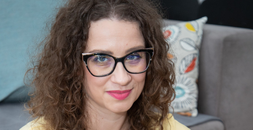 SANDRA RISTIĆ: VENERA U DEVICI Zašto u ljubavi stalno tražimo dlaku u jajetu?