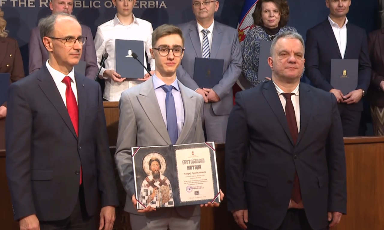 MACUT NA URUČENJU SVETOSAVSKIH NAGRADA: Srbija ima snažan temelj za nastavak unapređenja obrazovnog sistema (FOTO/VIDEO)