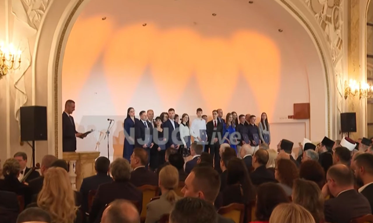 U BEOGRADU ODRŽANA SVETOSAVSKA AKADEMIJA! Evo ko je sve došao na Svečanost "Jedan put kroz vekove" (VIDEO)