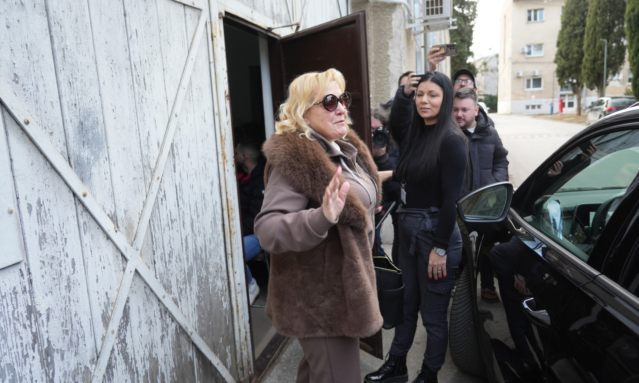 SNEŽANA ĐURIŠIĆ BESNA STIGLA NA SNIMANJE "ZVEZDA GRANDA" Evo kako je reagovala na pitanje o krivičnoj prijavi zbog nastupa u Zagrebu (FOTO)