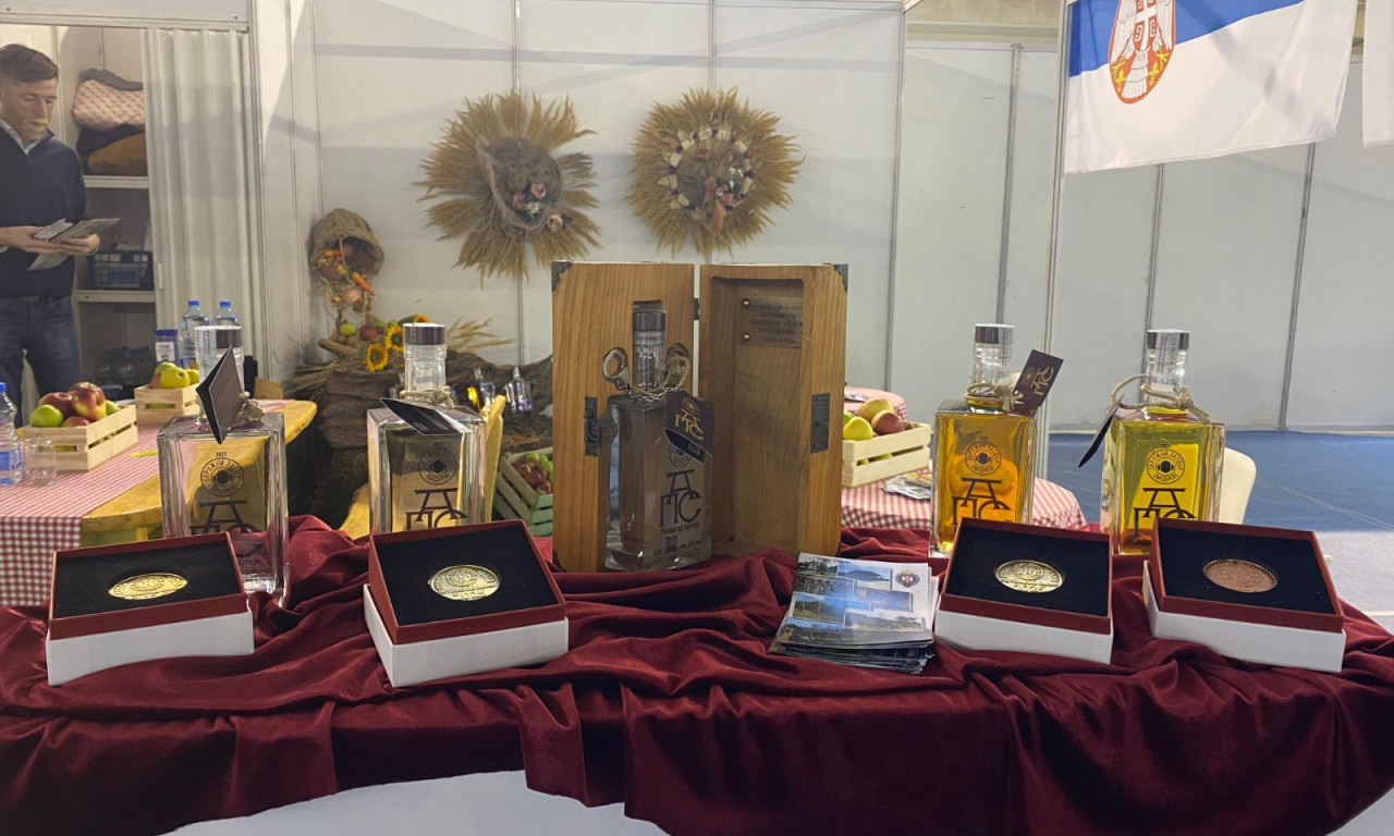 ZATVORENICI IZ SMEDEREVA PRAVE PIĆE KOJE POBEĐUJE NAJBOLJE U EVROPI! Rakije "Aps" po drugi put na "Agro Belgrade" (FOTO)