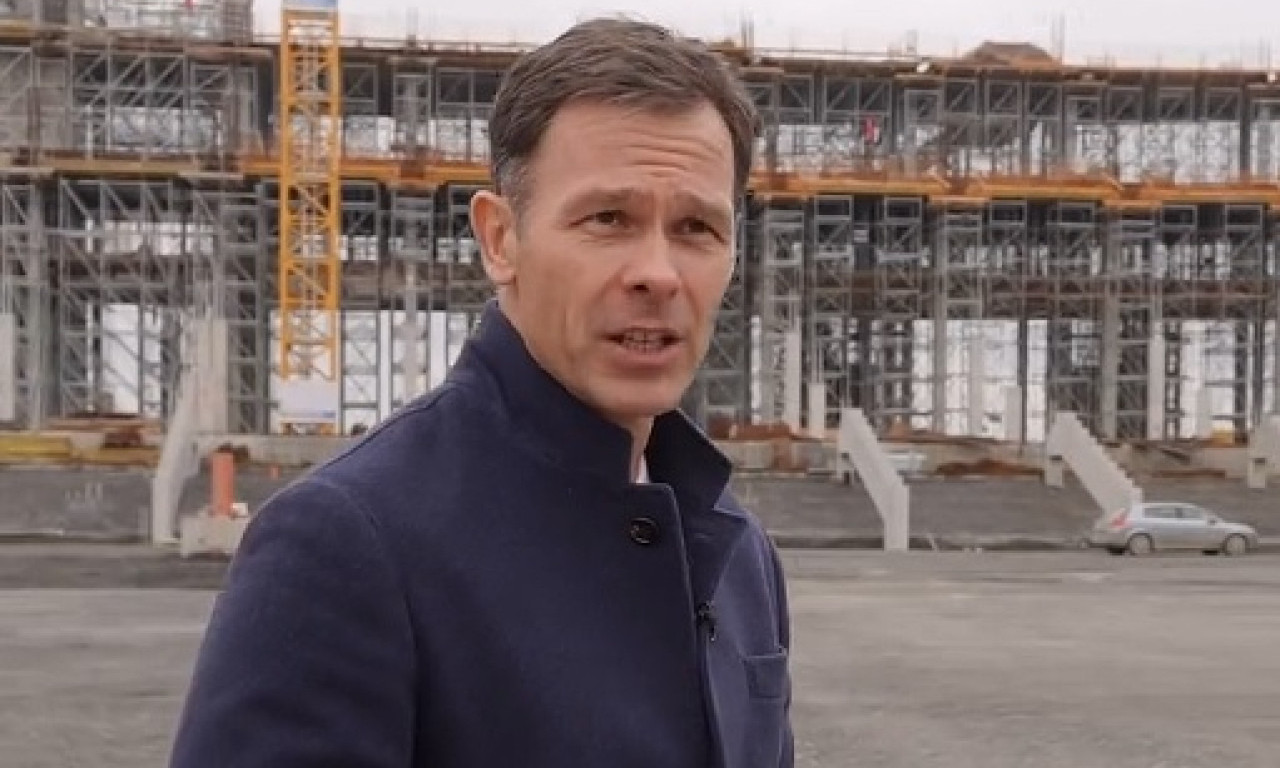 "BIĆEMO PONOSNI NA OVU LEPOTICU, SVI NAVIJAMO ZA SRBIJU" Mali pokazao impresivan napredak Nacionalnog stadiona (VIDEO)