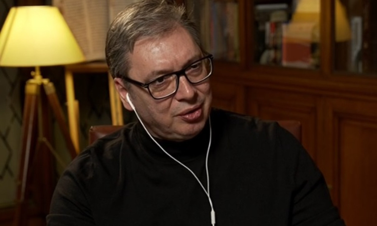 PREDSEDNIK VUČIĆ PRVI PUT U TIKTOK LAJVU Otkrio da želi da radi sa decom, država nikad jača, javio se Baka Prase (VIDEO)