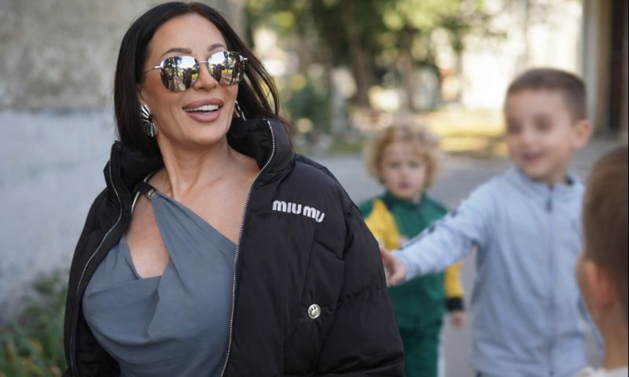 SVI GLEDAJU U CECINU OBJAVU IZ VRTIĆA: Pevačica pokazala unuke, ali detalj koji je prethodio ovoj poseti ostavio je Srbiju bez teksta!