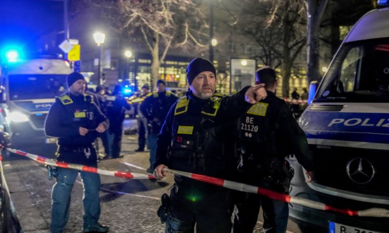 VIŠE LJUDI POVREĐENO, DETE (13) NASTRADALO: Autobus probio ogradu i završio u porodičnoj kući