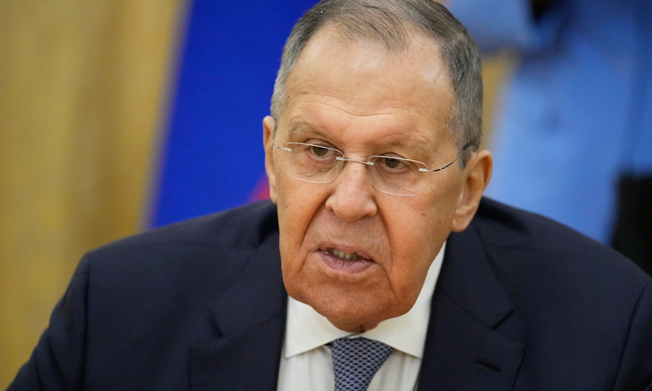 LAVROV UPERIO PRSTOM NA ZAPAD: Priznali su nezavisnost tzv. Kosova, ne razmišljajući o integritetu Srbije