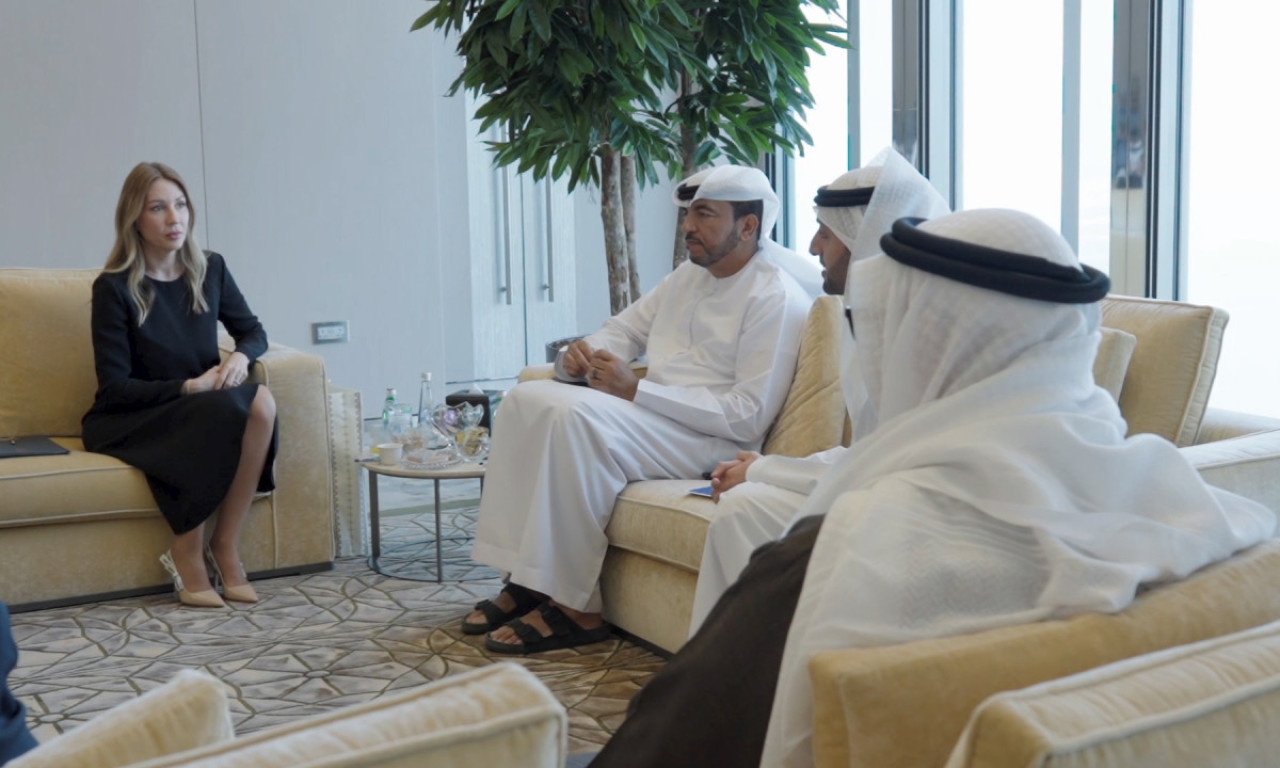 MOL i ADNOC  PRAVE ZAJEDNIČKU KOMPANIJU ZA UPRAVLJANJE NIS-OM Ministarka energetike: Rafinerija nastavlja da radi i cilj je da to bude u većem kapacitetu
