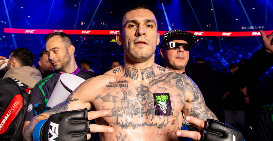 "DŽOKER" ILIĆ REŠIO SLOVENCA ZA 24 SEKUNDE Uspeh Srba na FNC27 MMA, slavio i Darko Stošić (VIDEO)