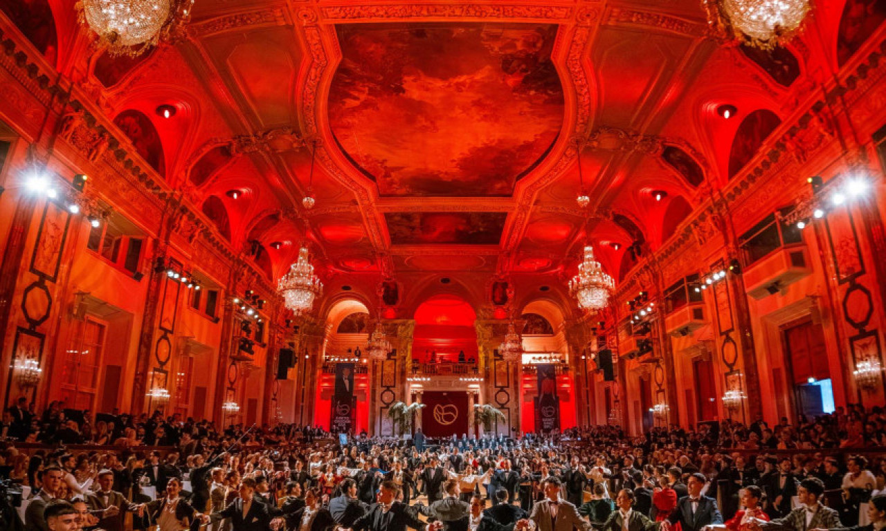 NOĆ U KOJOJ BEČ POSTAJE SRPSKA BAJKA: Svetosavski bal oduševio svet – od krsne slave do premijernog valcera (FOTO)