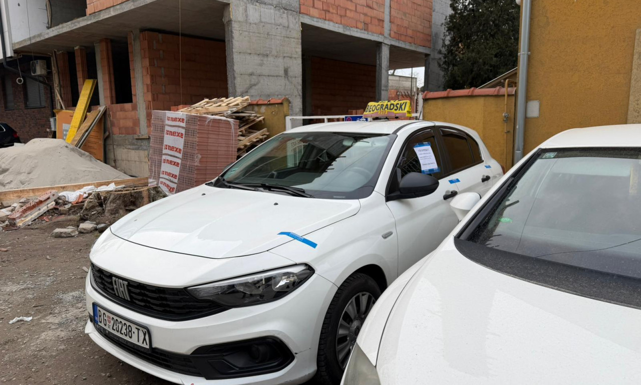 KRV NA KOLIMA I ULICI! Pogledajte prvi snimak sa mesta gde je izboden taksista u Novom Sadu, jezivi prizori (FOTO/VIDEO)