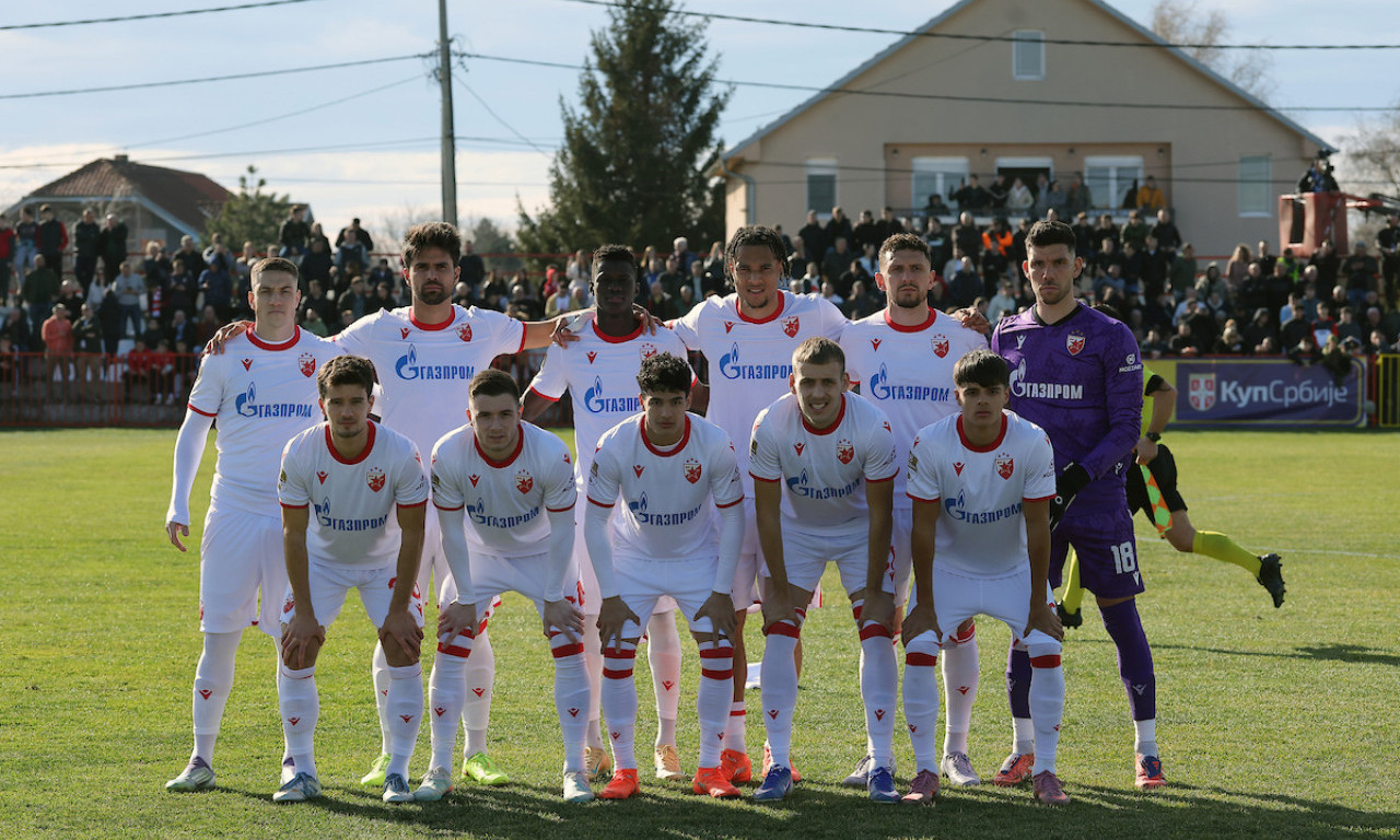 ZVEZDA U DOBANOVCIMA DOČEKANA HIMNOM LIGE ŠAMPIONA! (VIDEO)