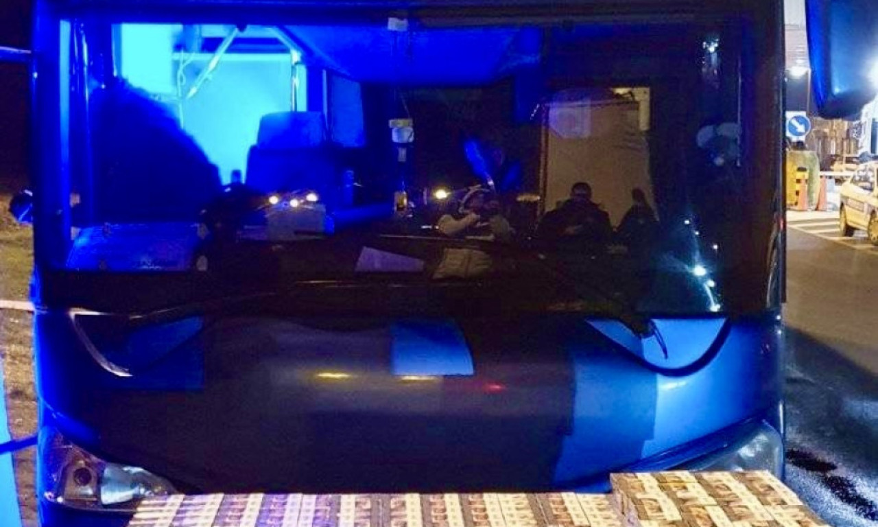 TAJNI BUNKER U AUTOBUSU OTKRIVEN U ŠIDU Evo šta je policija zaplenila, količina je neverovatna