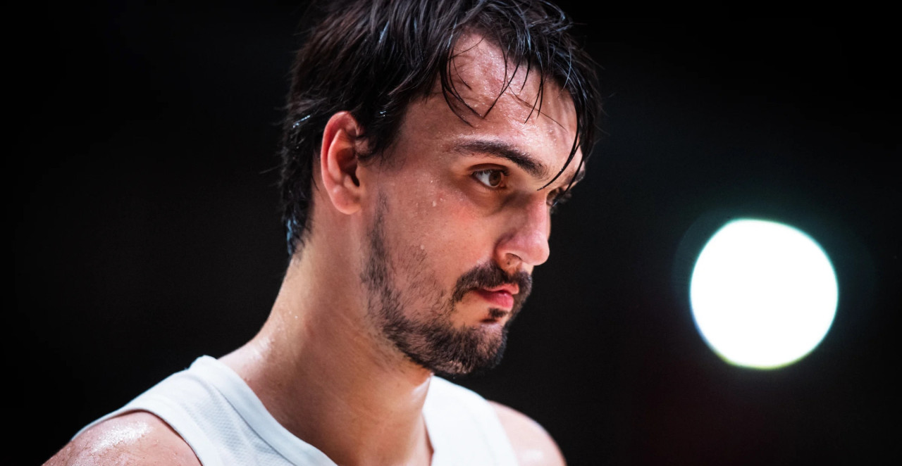 KAKAV POSAO EFESA! Dario Šarić se vratio u Evroligu posle 10 godina (FOTO)