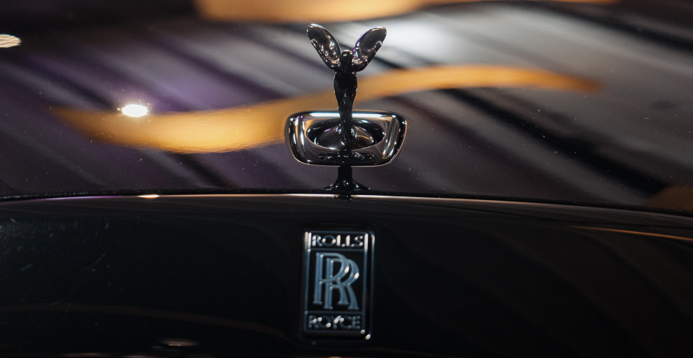 ROLS-ROJS OD SKORO POLA MILIONA EVRA "CRKAO" POSLE ČETIRI MESECA Nezapamćen blam čuvenog proizvođača, slučaj pred sudom