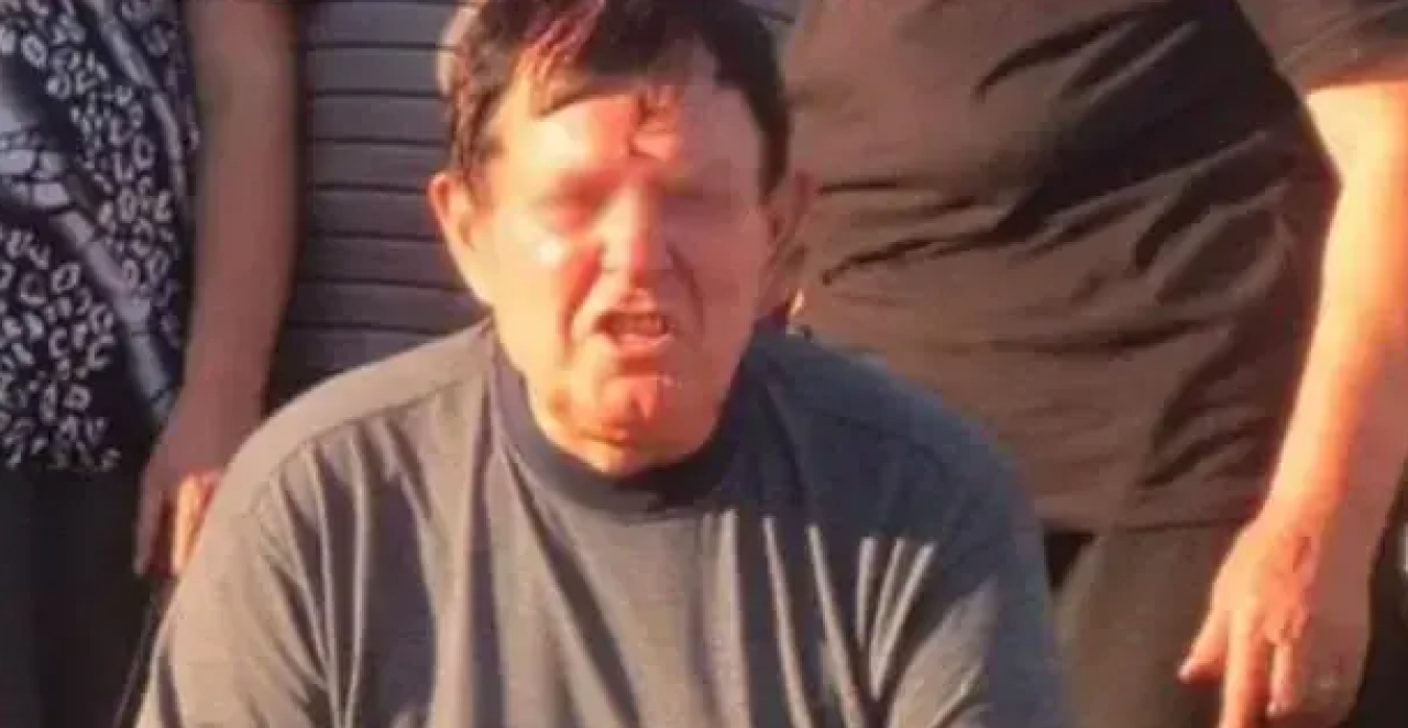 "UBIO SAM TI BRATA I SINA, ZA SVE SI TI KRIVA" Božidar sejao krv po Bariču - bizaran detalj pre zločina ledi krv u žilama (VIDEO)