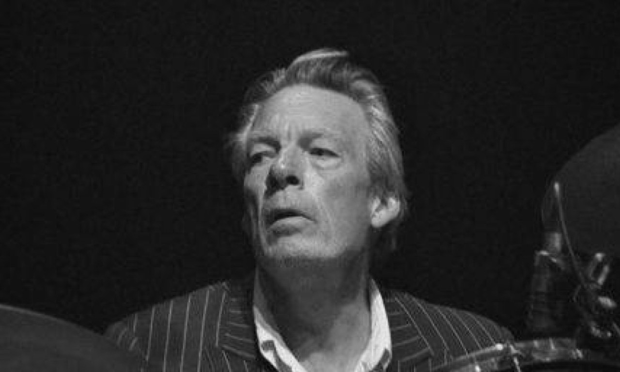 PREMINUO LEGENDARNI BUBNJAR Napisao jednu od najlepših božićnih pesama koja je preslušana preko 100 miliona puta