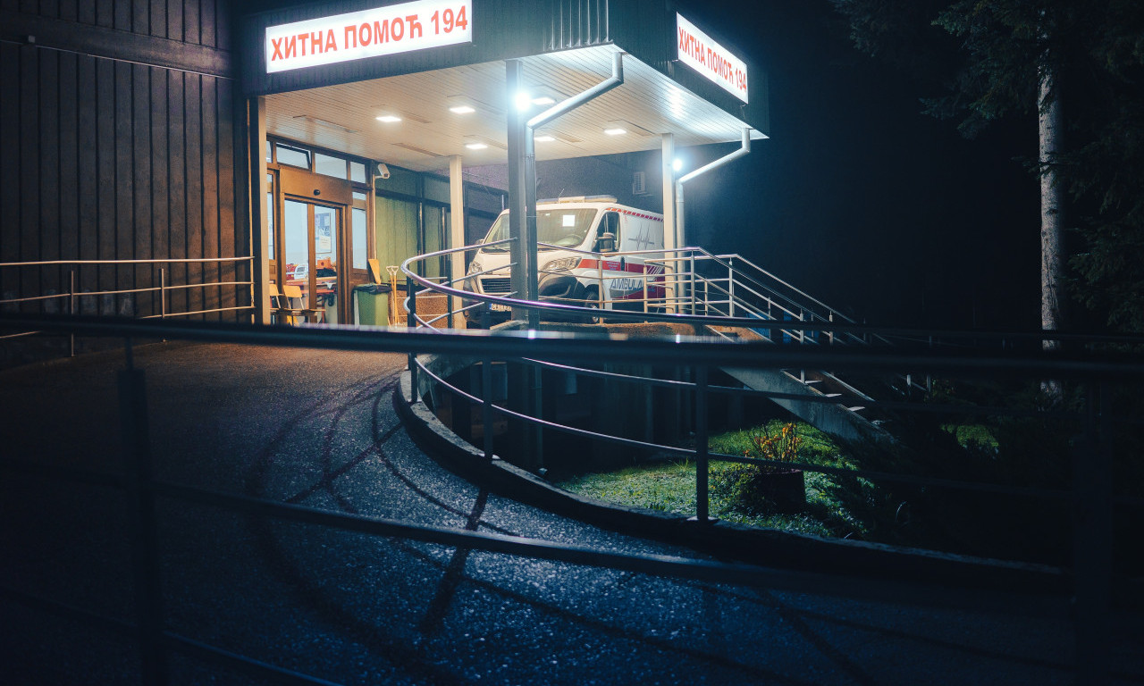 UŽAS KOD VUKOVOG SPOMENIKA: U parku  izbodena devojka