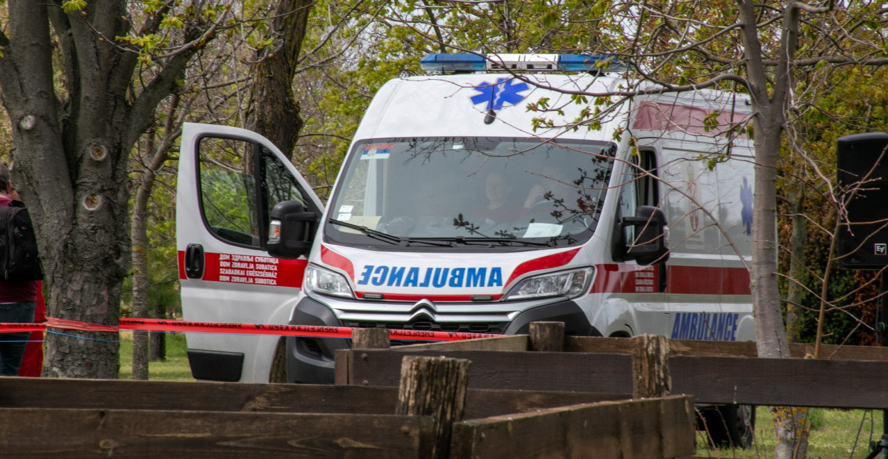 DRAMA NA ADI CIGANLIJI! Muškarac teško povređen tokom fudbala, hitno prevezen nakon jezive povrede noge