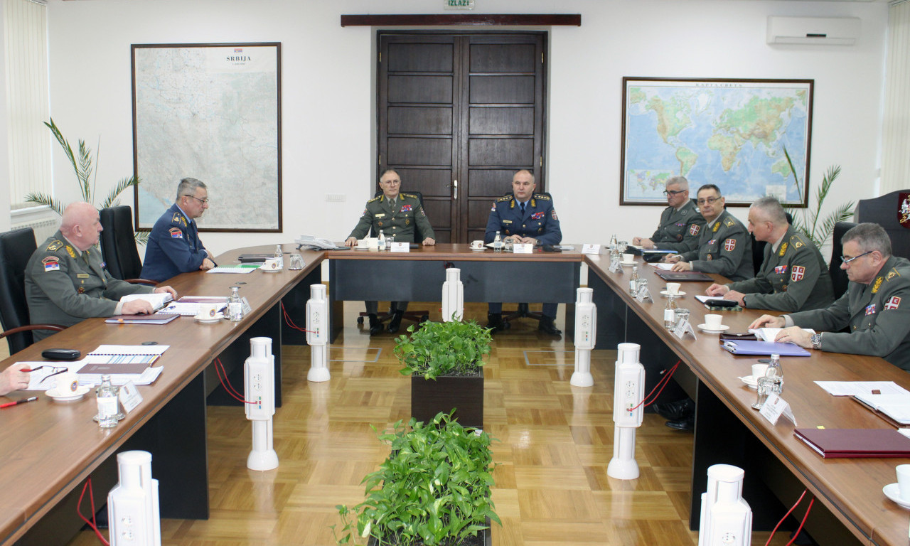 SASTANAK U BEOGRADSKOJ KASARNI! Održan Kolegijum načelnika Generalštaba o bezbednosnoj situaciji u regionu (FOTO)