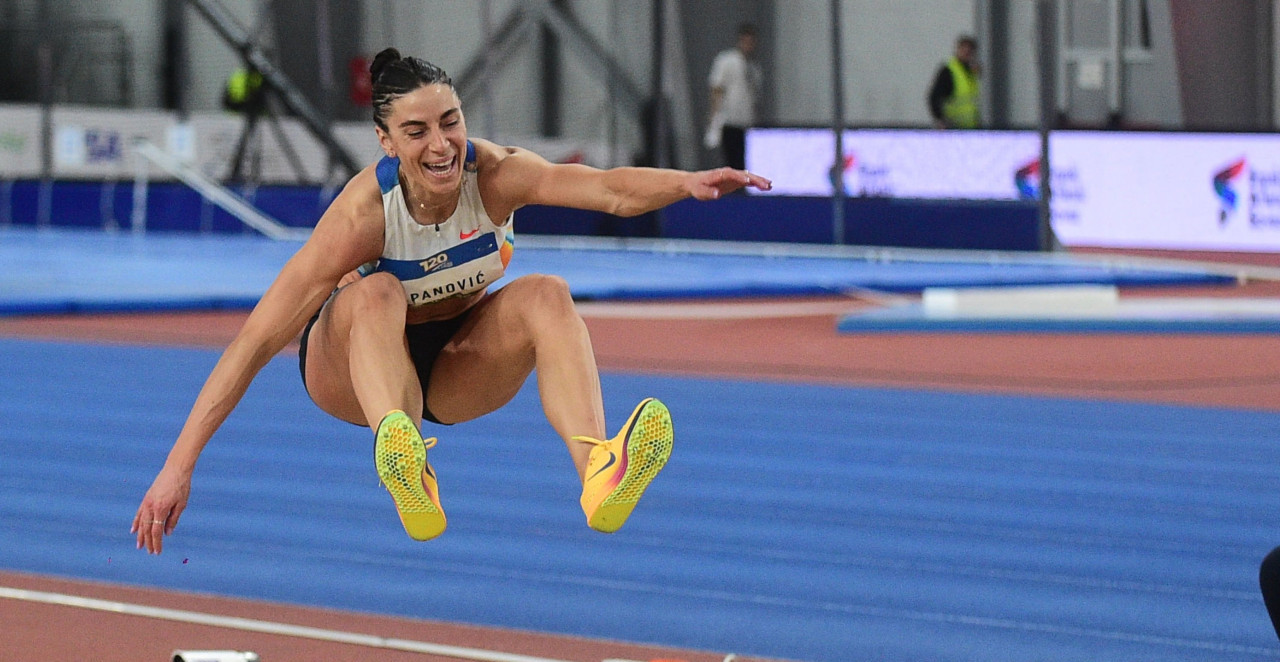 IVANA ŠPANOVIĆ I ANGELINA TOPIĆ OVOG VIKENDA DIŽU NACIJU NA NOGE: Spremite se za spektakl u Atletskoj dvorani!