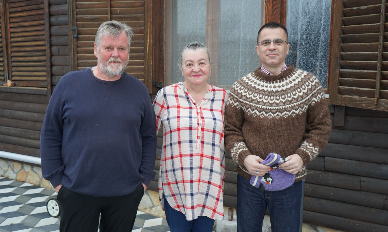 ZAMENILI ISLAND ŠUMADIJOM: Verica i Hordur se posle 13 godina vratili u Knić, ovako ona čuva srpsku tradiciju! (FOTO)