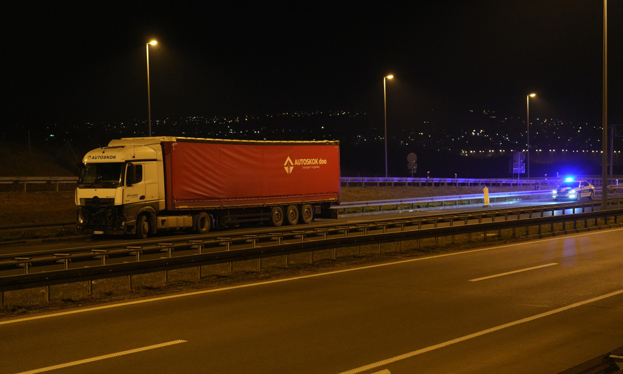 ALKOTESTIRAN VOZAČ KAMIONA KOJI SE SUDARIO SA JEČMENICOM! Evo šta su pokazali rezultati (FOTO)