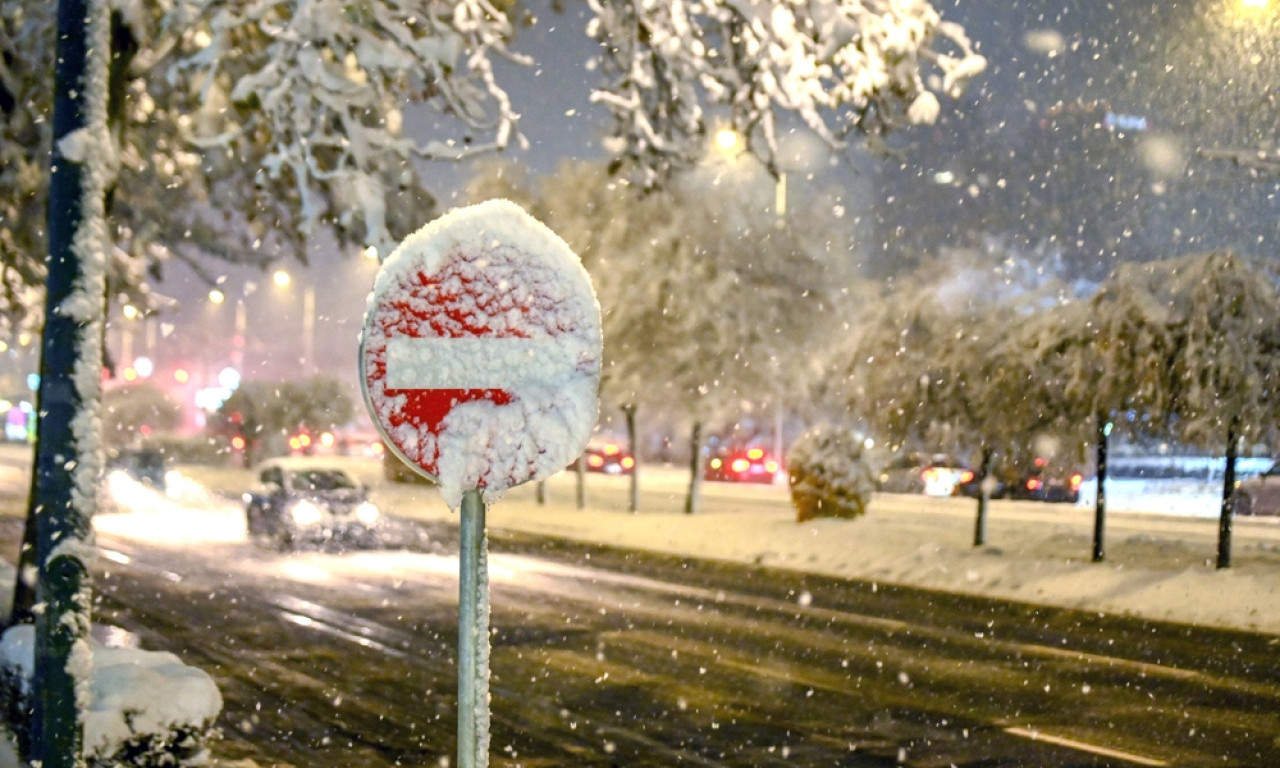 ALARM RHMZ: STIŽE NOVI TALAS PADAVINA I DO 20 CM SNEGA! Haos u saobraćaju i olujni vetar, evo koji delovi Srbije su najugroženiji
