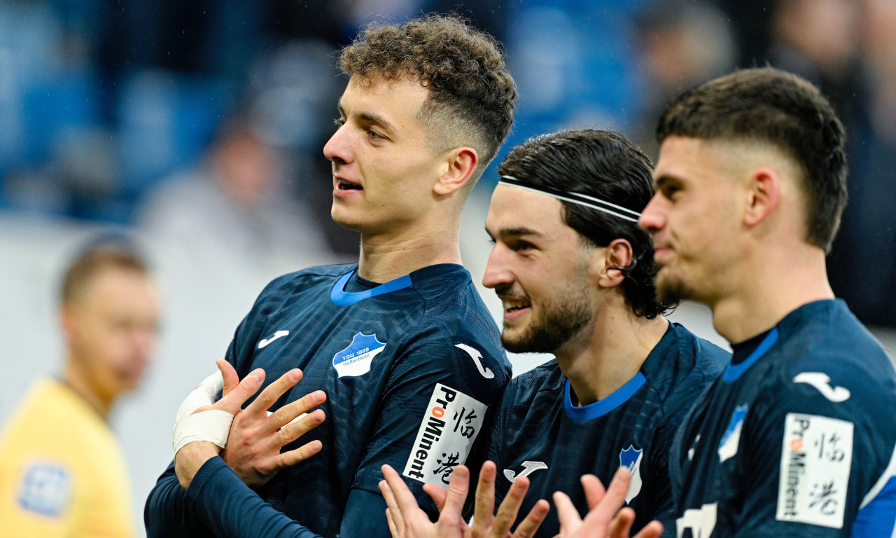 NEMCI, SRAM VAS BILO! Igrači tzv. Kosova pokazivali simbol orla i "velike Albanije", bundesligaš to podržao (FOTO)