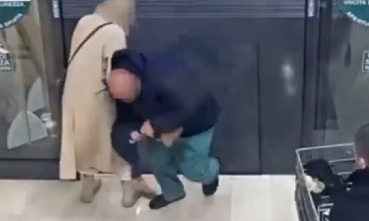 UZNEMIRUJUĆI SNIMAK: Beskućnik zgrabio i pokušao da otme devojčicu u prodavnici, kamere sve snimile (VIDEO)