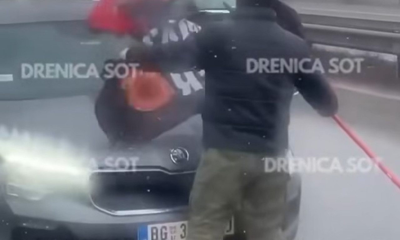 NEVIĐENO IŽIVLJAVANJE NAD SRBIMA NA KOSOVU Zaustavili auto sa beogradskim tablicama pa usledio horor na putu (VIDEO)