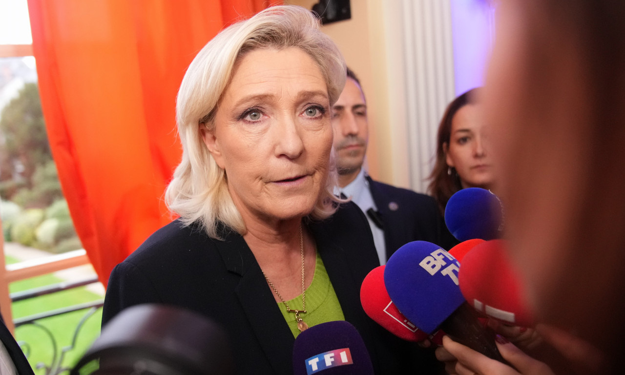 MARIN LE PEN O IZBORIMA: Neću u trku za predsednika Francuske ako mi stave nanogicu!