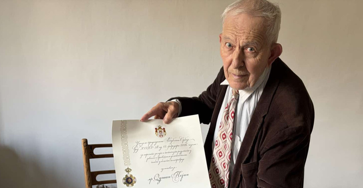 NAJSTARIJI STUDENT U SRBIJI ZA K1INFO OTKRIVA TAJNU UČENJA Dušan(89) sprema doktorat i ima kompjuter u glavi (FOTO)