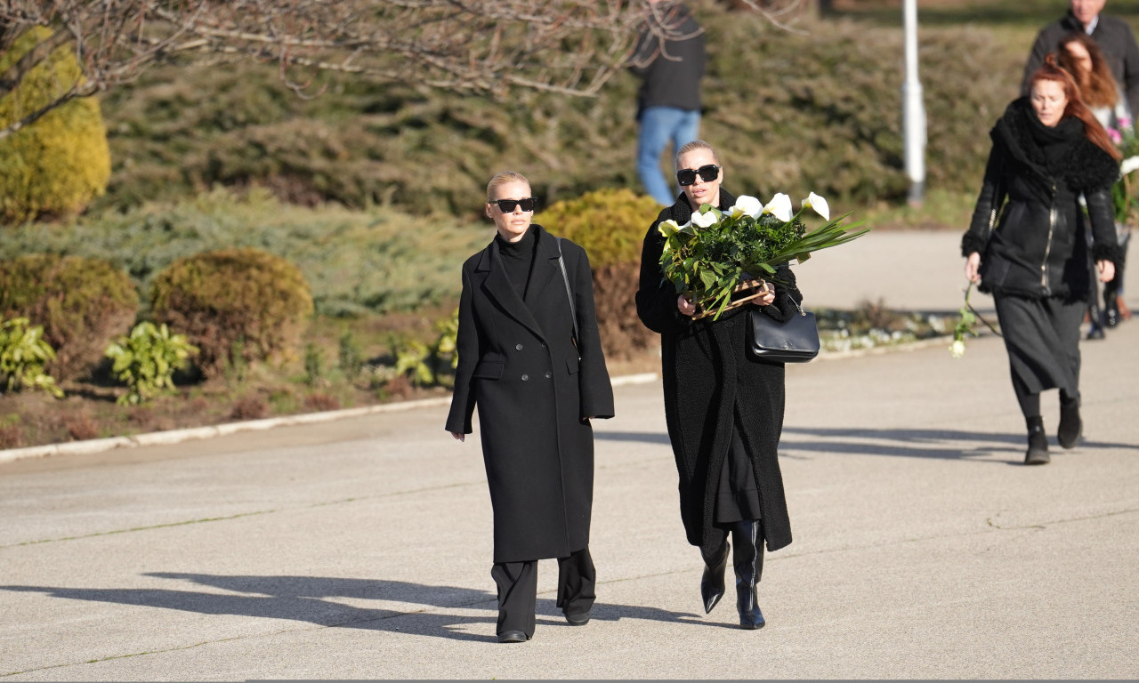 SAHRANA TATJANE JEČMENICE Tuga na groblju u Novom Sadu, među prvima stigle sestre Bekvalac, tu je Boba Živojinović (FOTO)